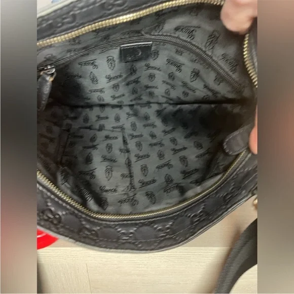 Gucci Black Embossed Leather Men's Bag - Picture 8 of 8